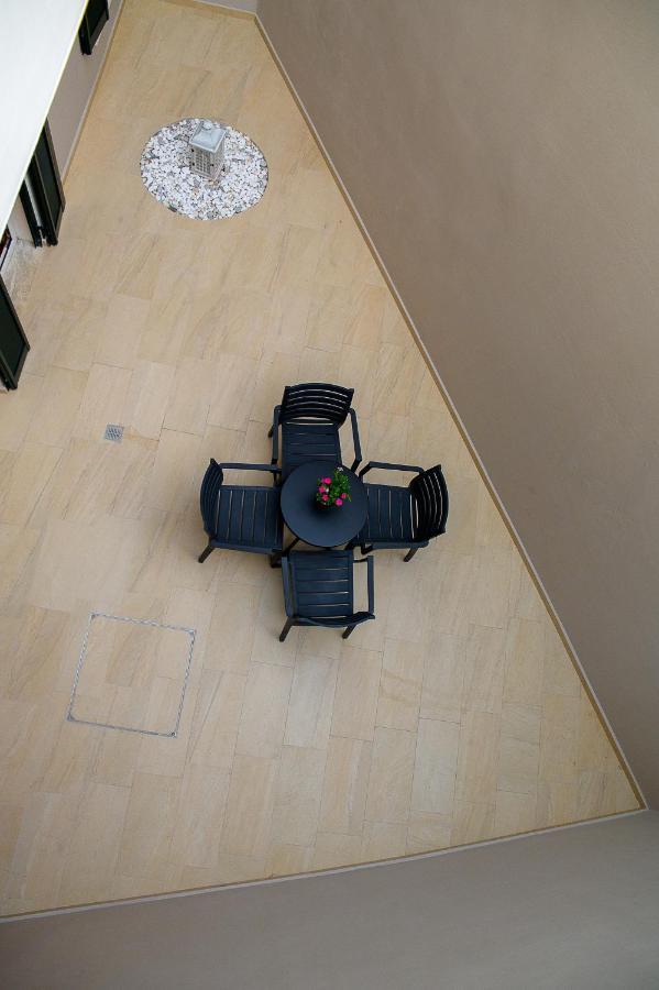 Uni Island - City Center Suites Ираклион Экстерьер фото