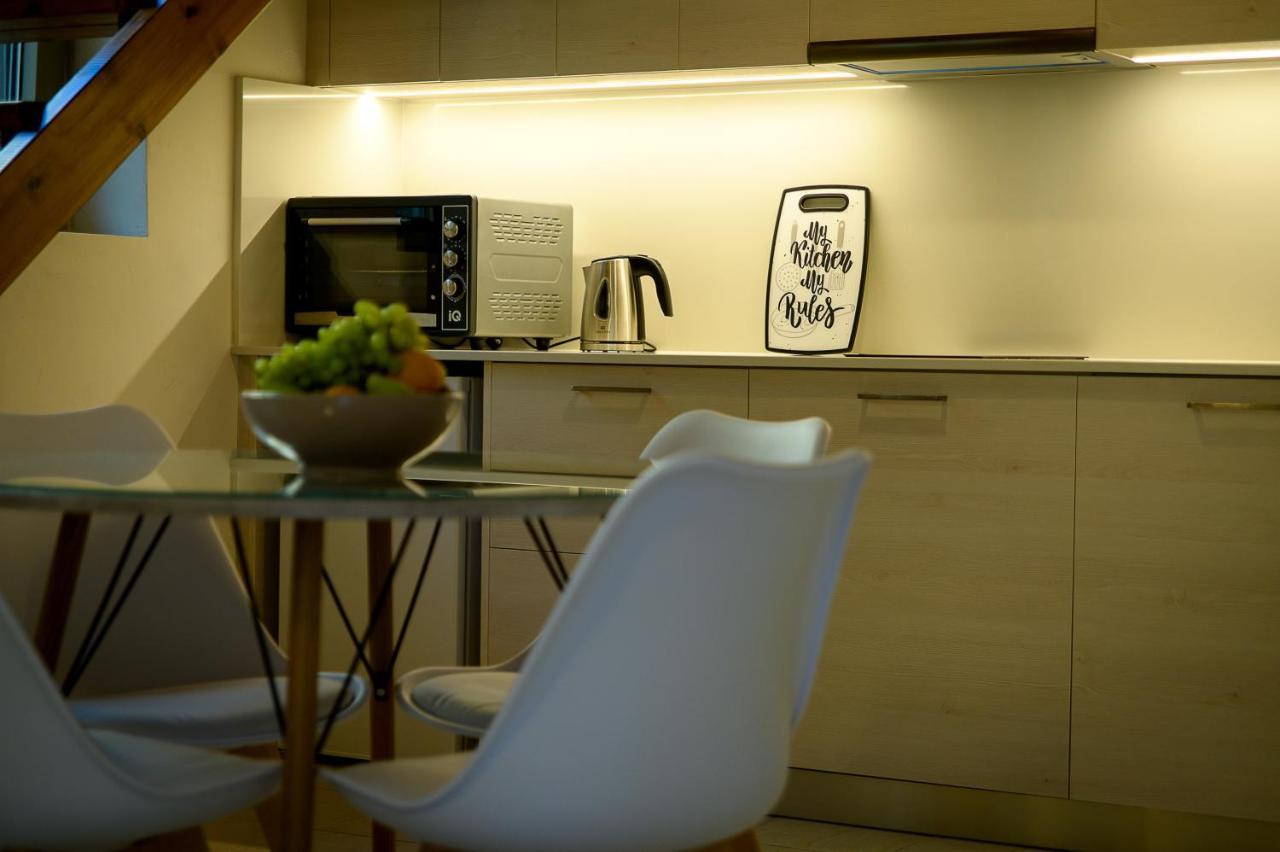Uni Island - City Center Suites Ираклион Экстерьер фото